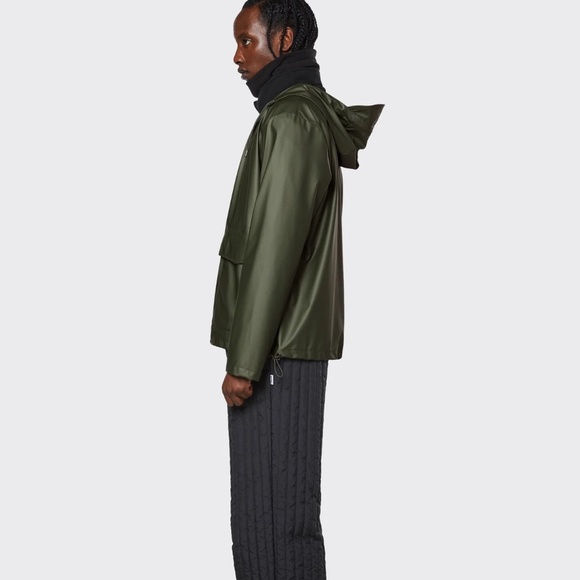 RAINS Short Hooded Raincoat Jacket Waterproof Evergreen UNISEX Sz LARGE - Picture 3 of 7